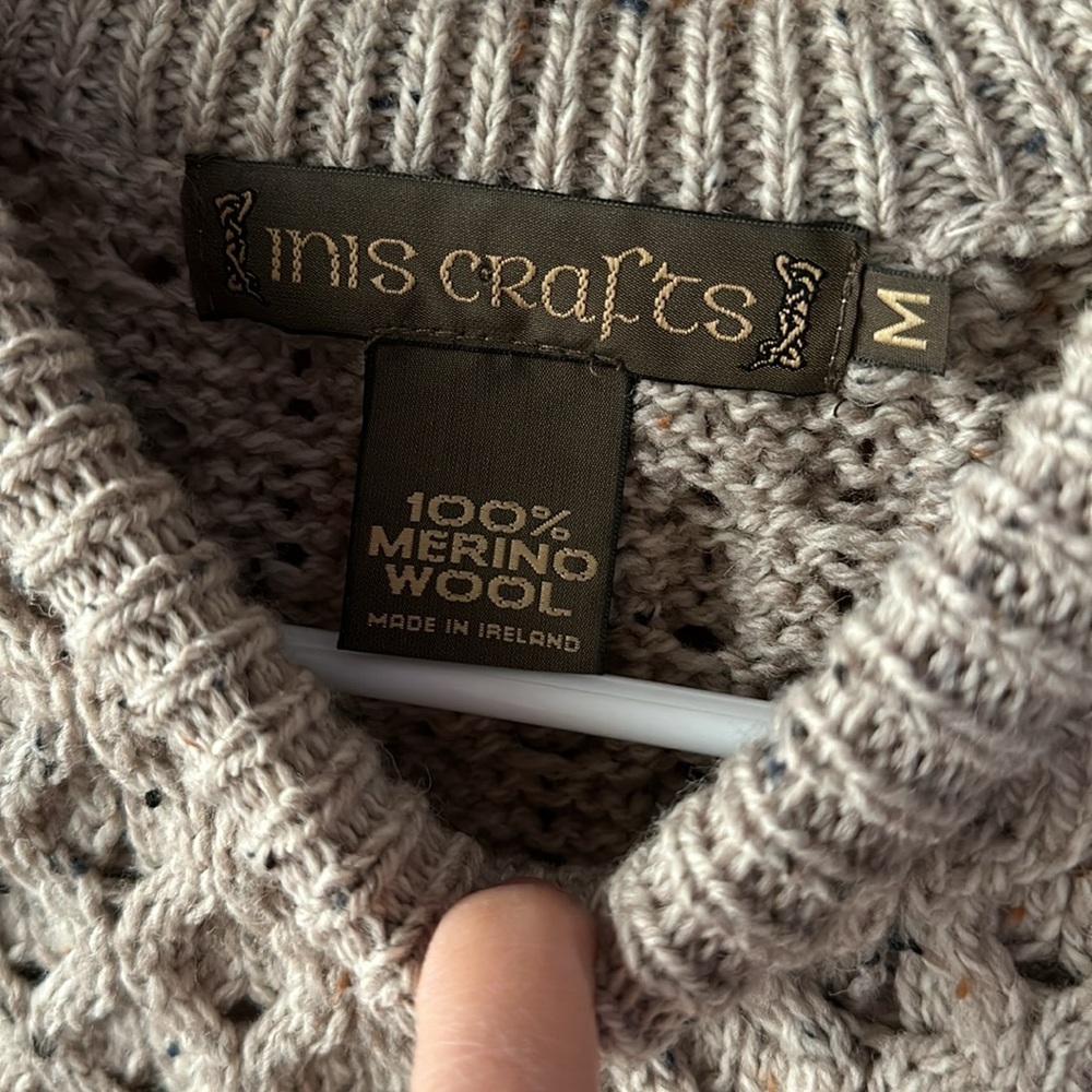 100% Virgin Wool Fisherman Sweater - Picture 2 of 9